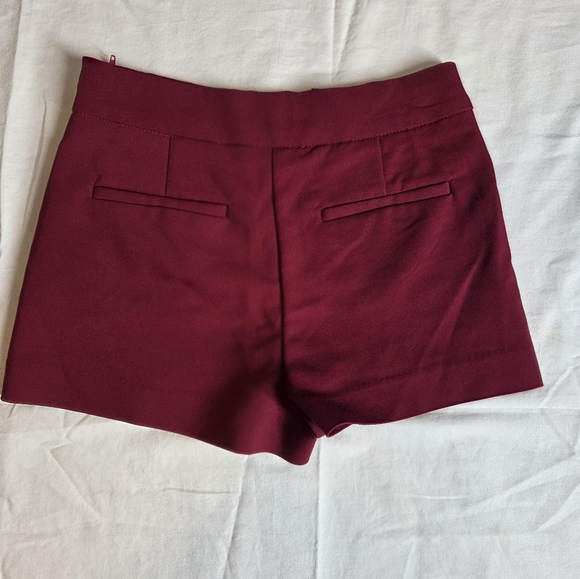 Candie's Womens Red Shorts Size 1, Zipper Closure - Picture 4 of 8